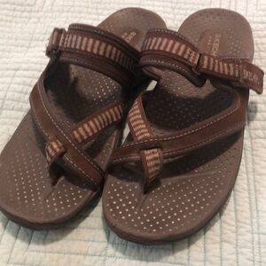 Women’s “Rasta”Skecher sandals size 8.